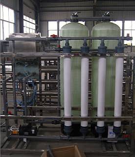 大桶小瓶裝飲用純凈水廠設(shè)備制水主機(jī)